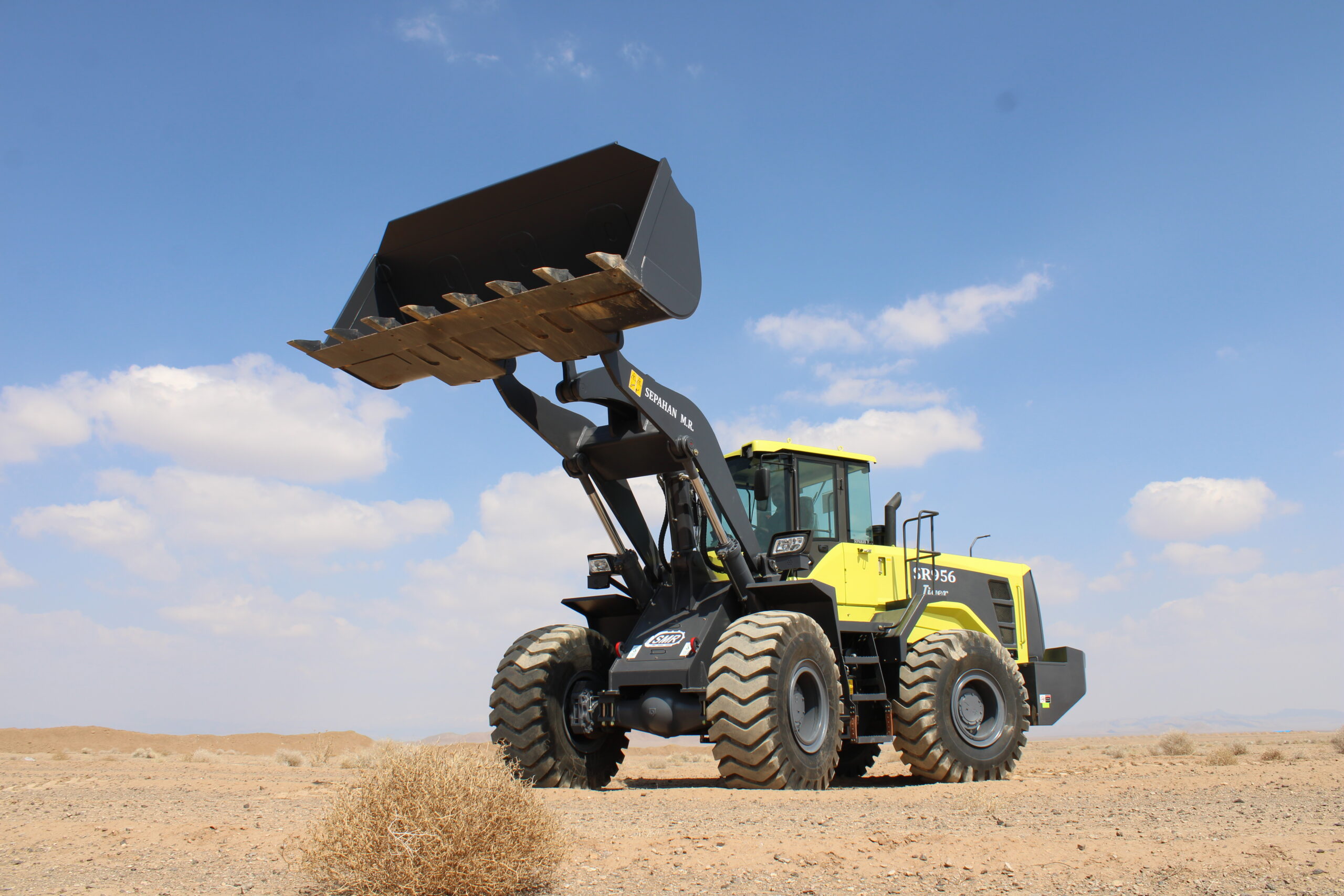 لودر چرخ لاستیکی